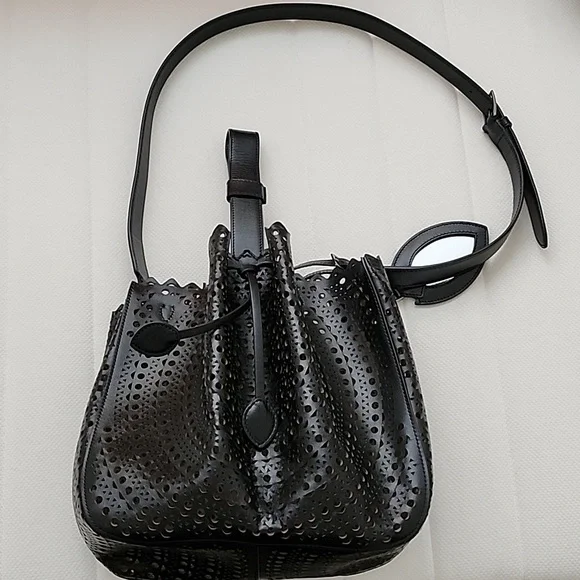 Alaia rose marie - Picture 1 of 11